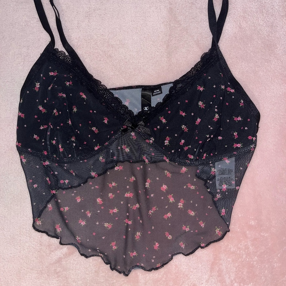 NWOT Garage cropped bandana-style crop tank top floral black size Medium